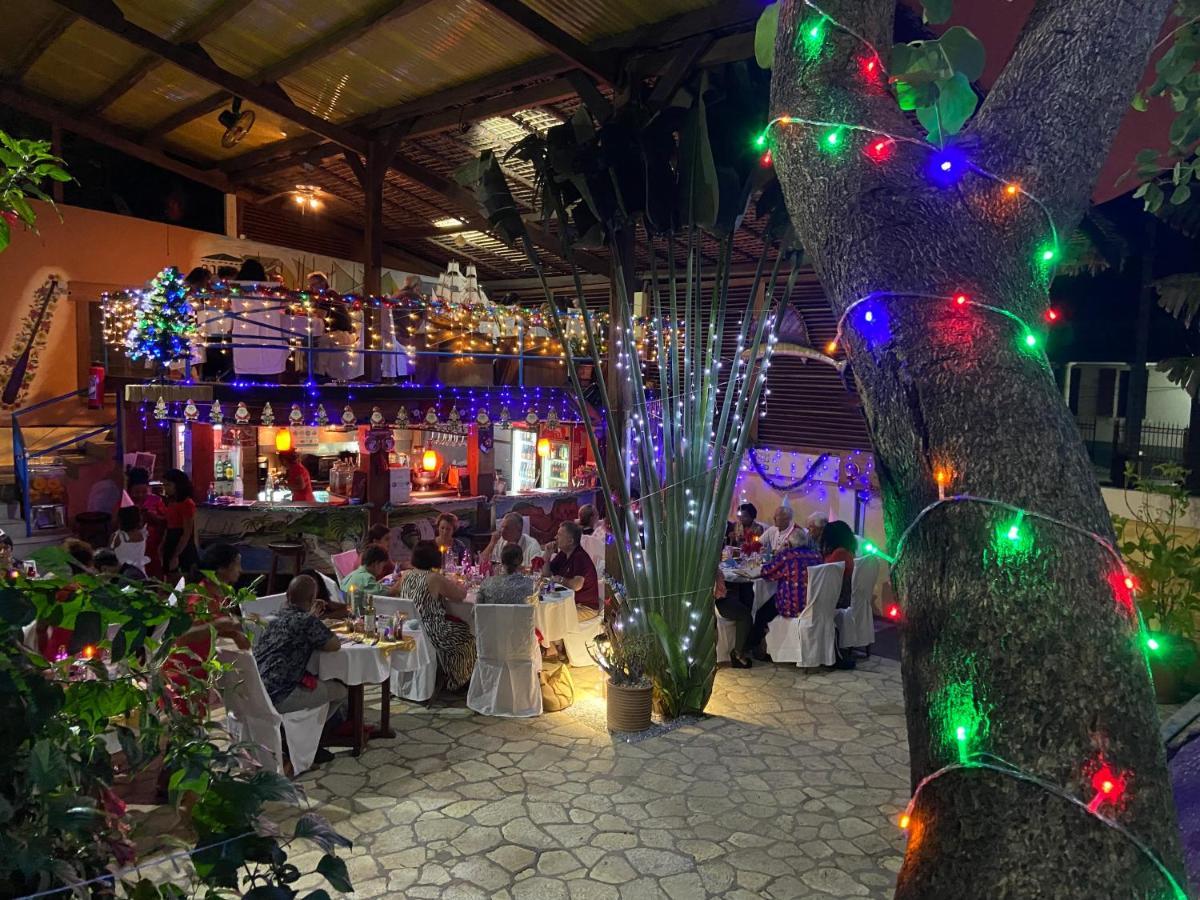 Hotel Restaurant Coco Lodge Majunga Mahajanga Exterior photo